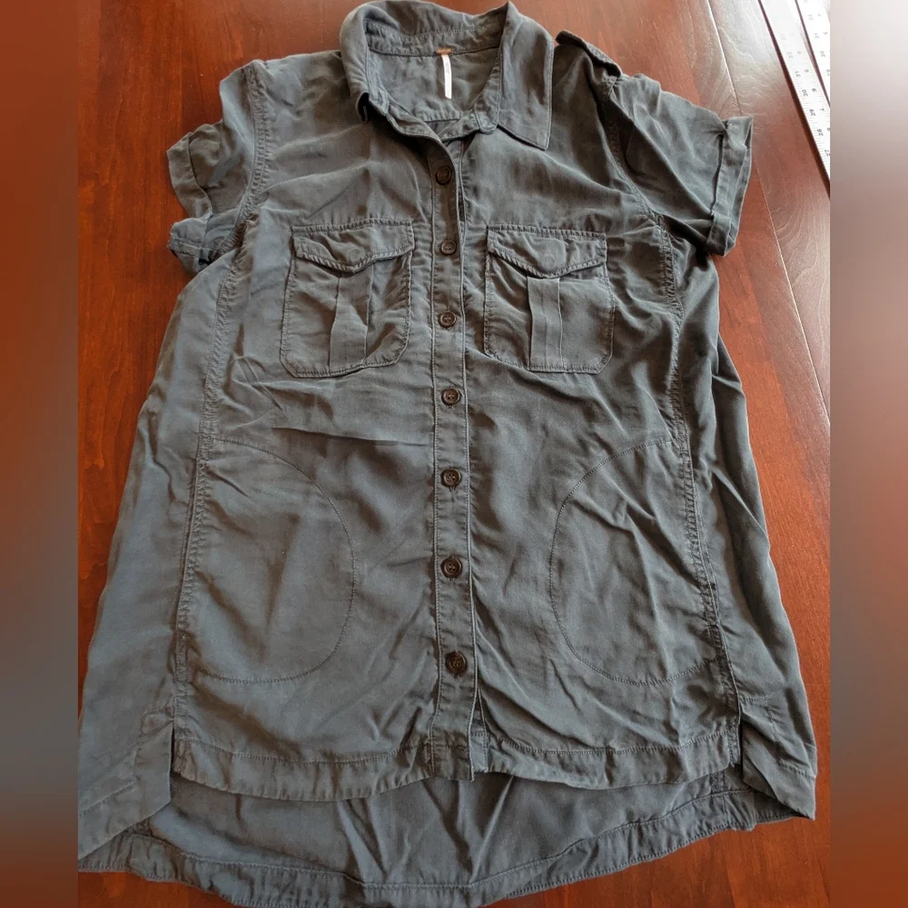 Free People Casual Button Down cCamp Shirt, Size Small, cadet blue - Picture 3 of 8